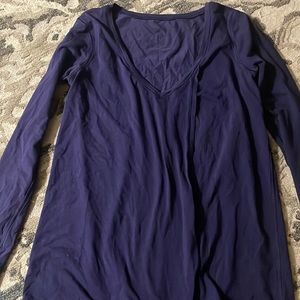 Loose cross top